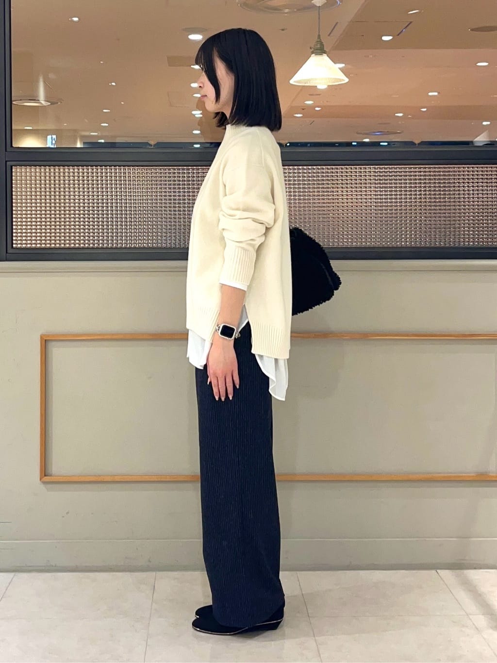 kumiさんの「INDIVI｜【冬ニット人気NO．1！／カシミヤ混】ミドルゲージハイネックニット」を使ったコーディネート