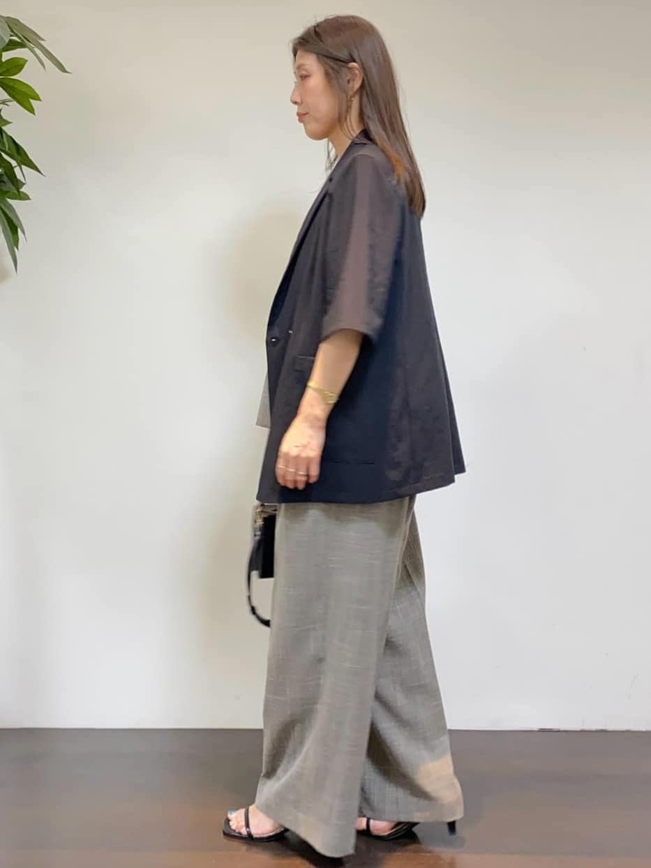 tomoさんの「UNTITLED｜【吸水速乾/洗える】ハーフスリーブジャケット」を使ったコーディネート