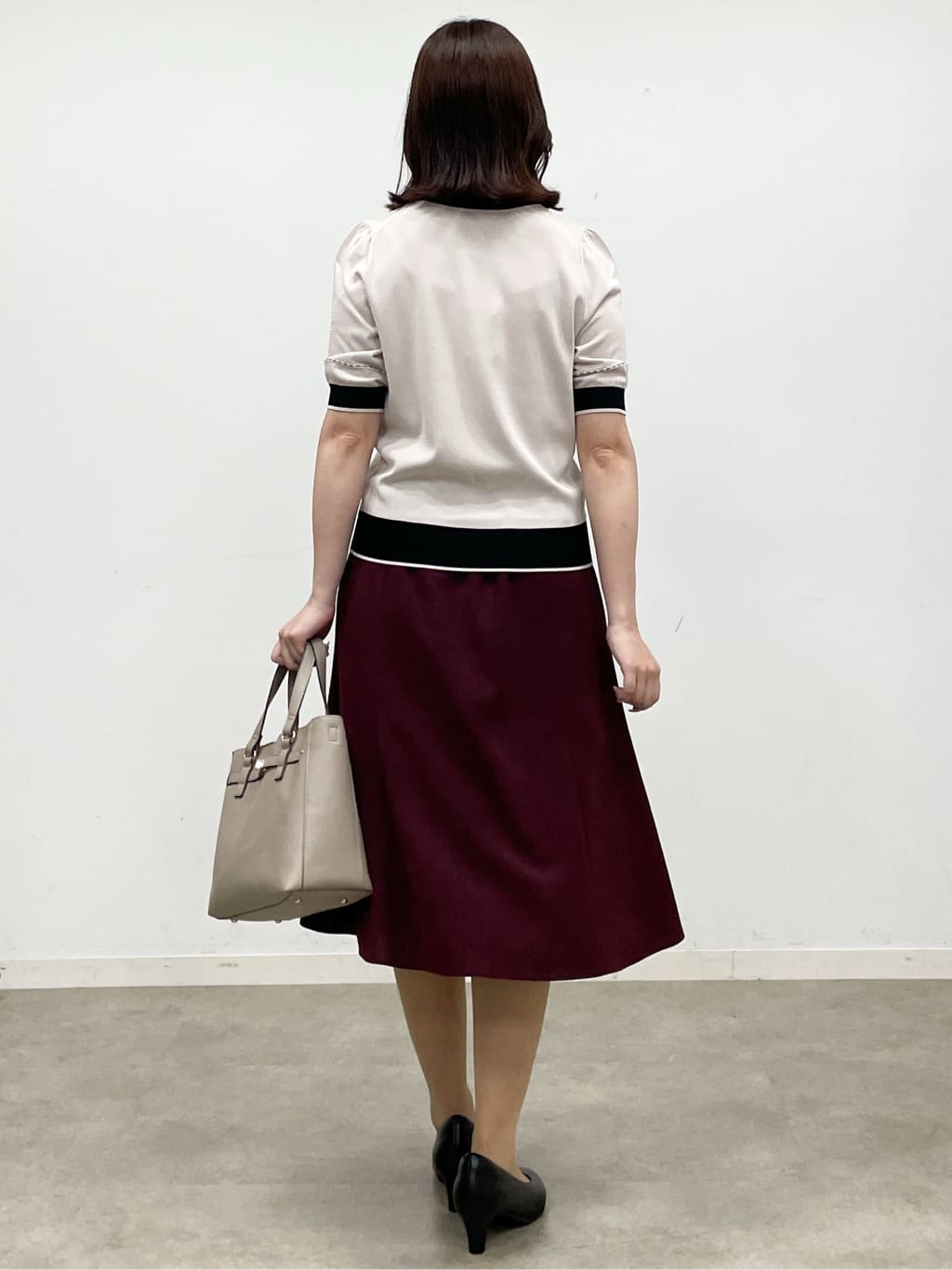 yukariさんの「Reflect｜【WEB先行カラーあり／手洗い可／アンサンブル可】バイカラーカーディガン」を使ったコーディネート