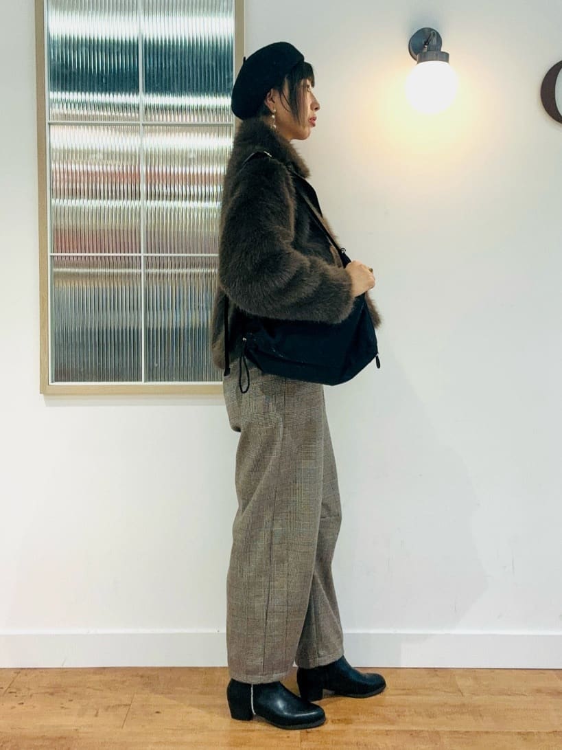 えまんさんの「SHOO･LA･RUE｜【あったか】クラシカルなチェック柄 裏起毛カーブパンツ」を使ったコーディネート