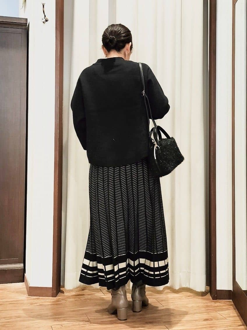 chami さんの「SHOO･LA･RUE｜【S-LL】上品さを纏う やわらかフェイクスエード ミドル丈ブルゾン」を使ったコーディネート