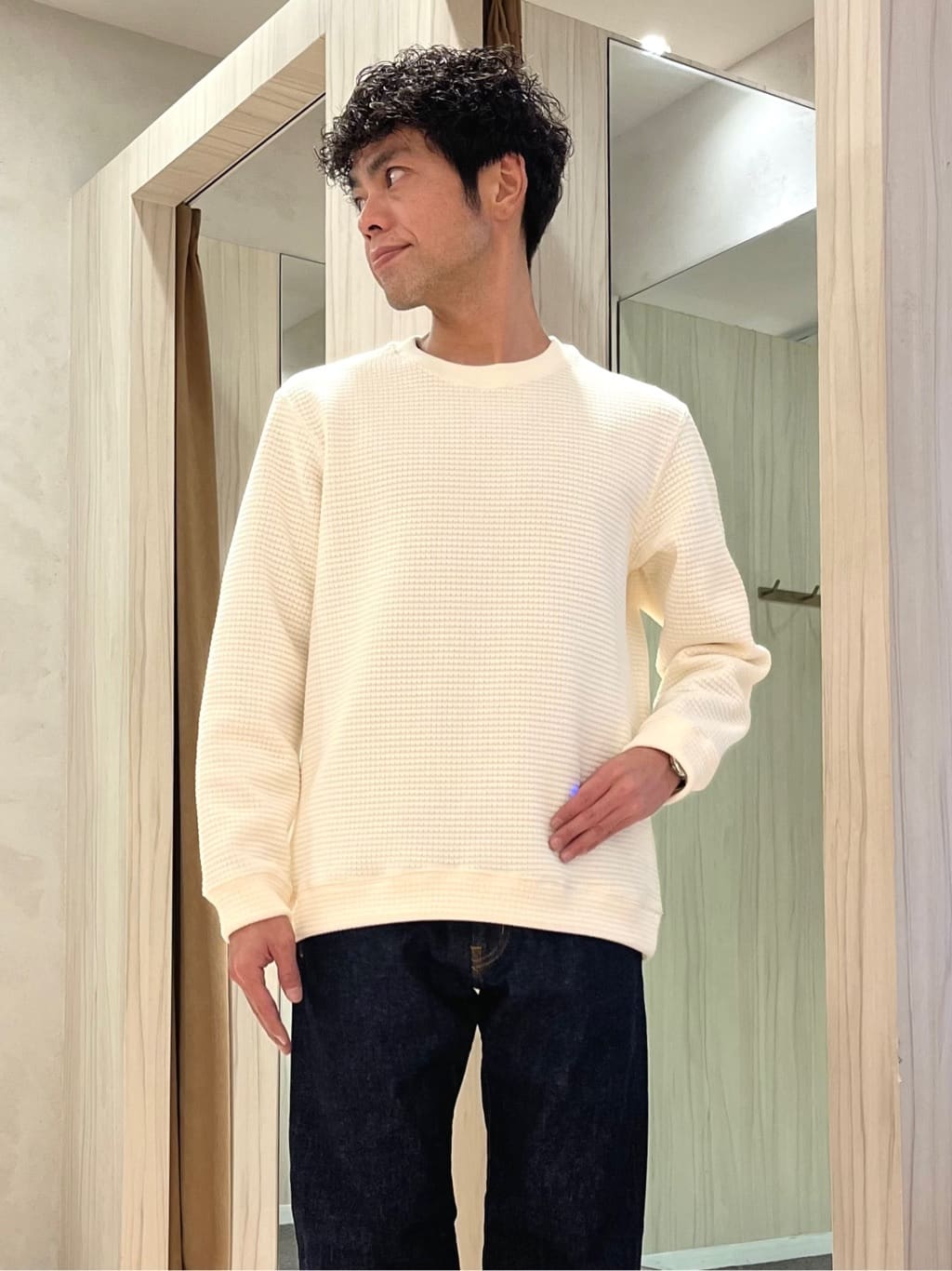 URAさんの「TAKEO KIKUCHI｜【JUST ONE LAYER】ダウンファブリック ジップアップ リブ ブルゾン」を使ったコーディネート