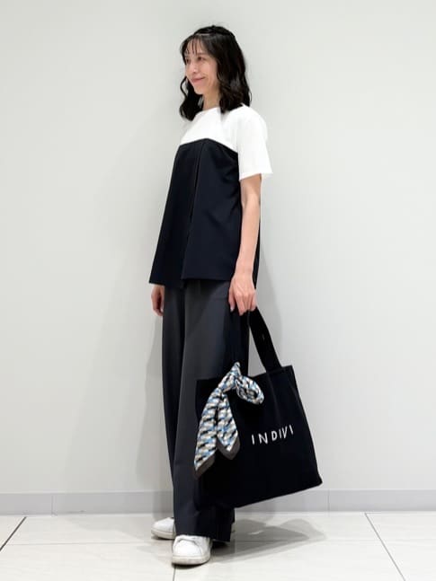 kayoさんの「INDIVI｜【UVケア／SETUP可能】エアリージョーゼット ワイドパンツ」を使ったコーディネート
