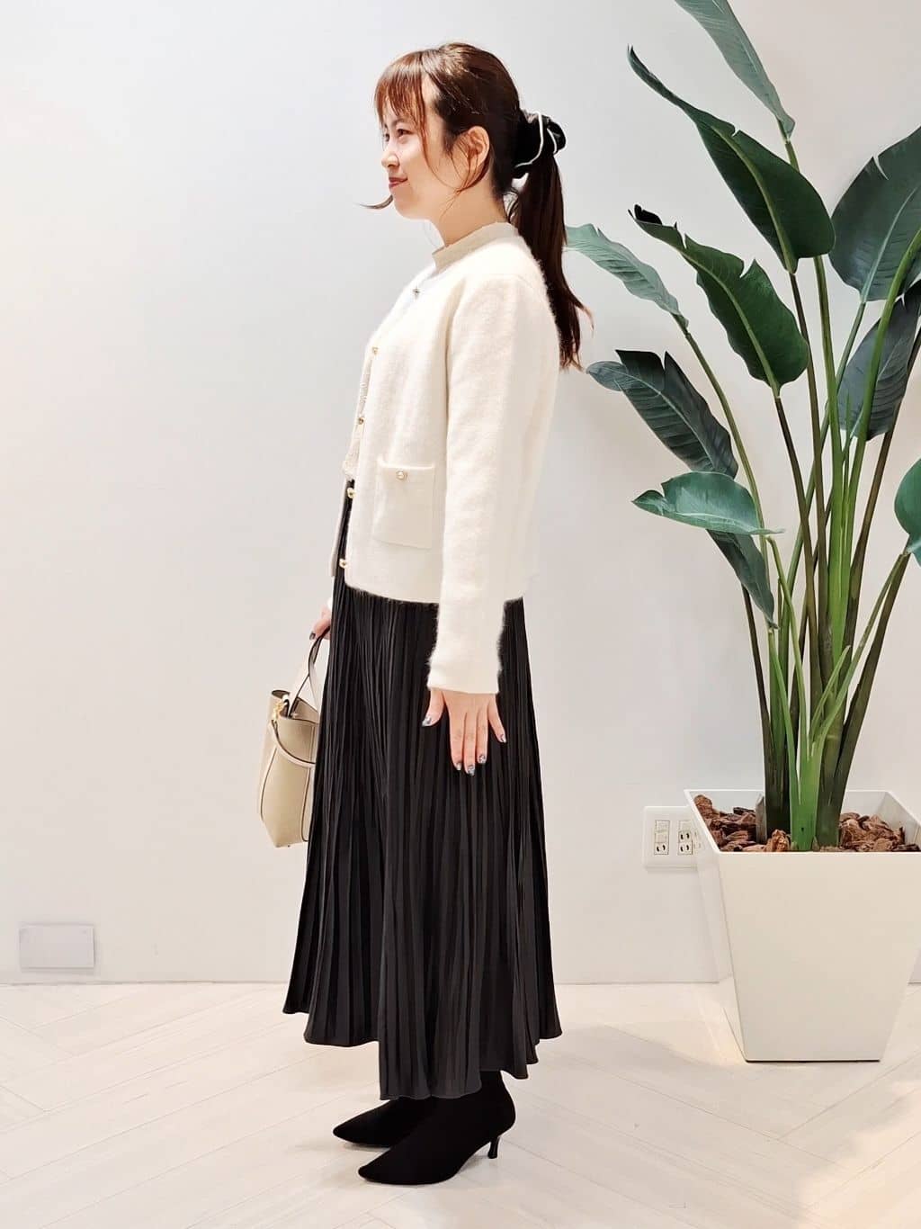 YuKaRiさんの「UNTITLED｜【手洗い可】ジャケット風カーディガン」を使ったコーディネート