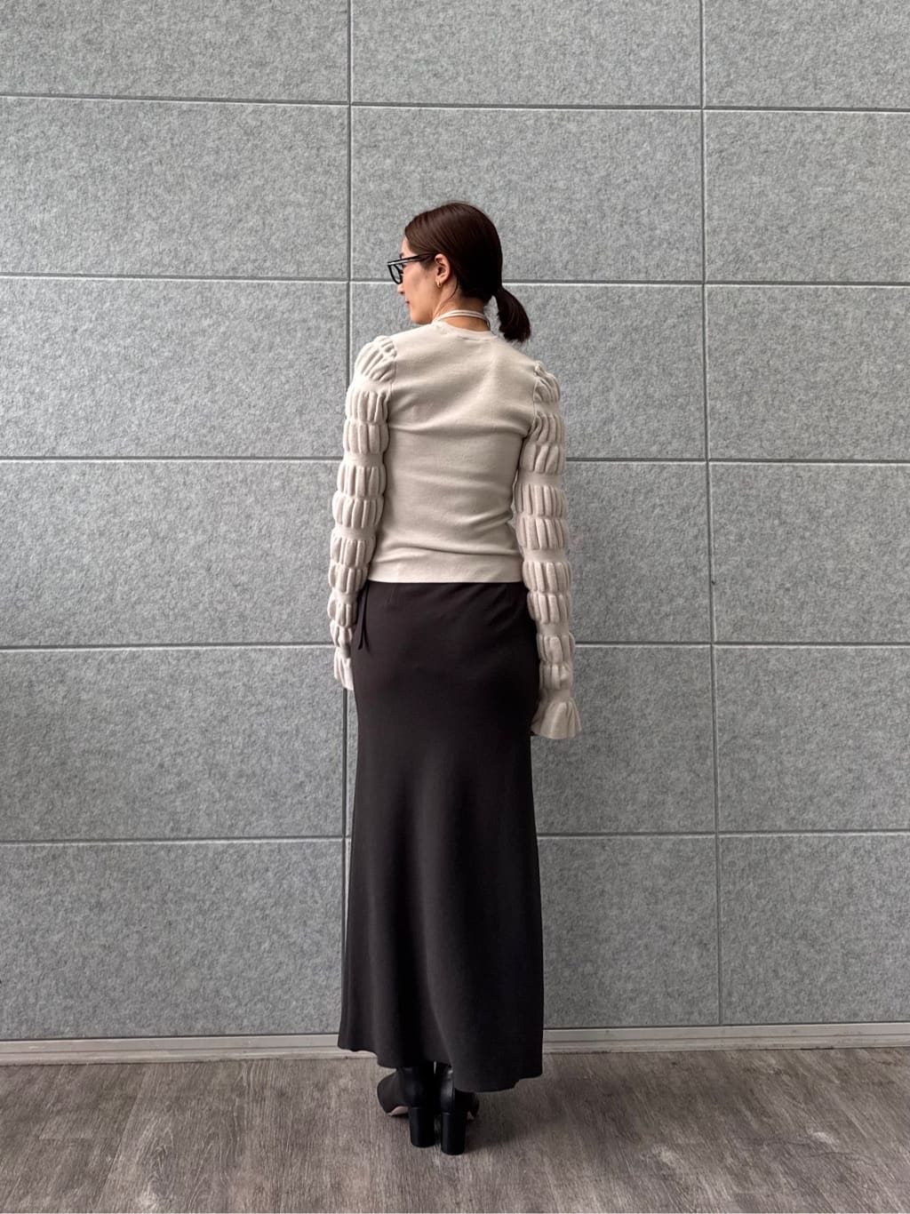uchi__yamaさんの「CODE A｜gathered sleeves knit」を使ったコーディネート