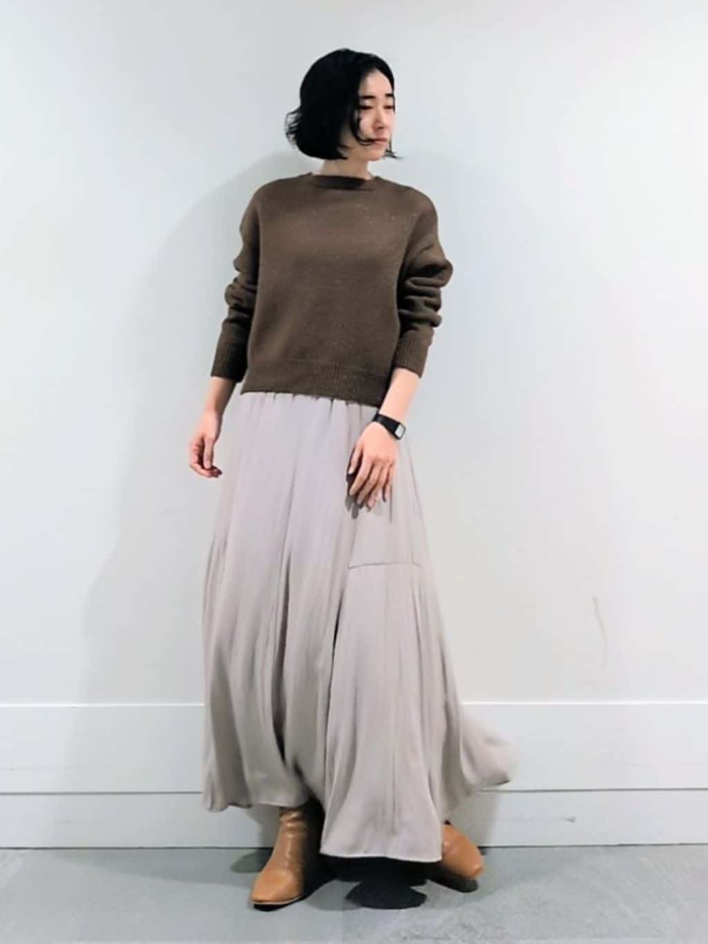 ミズタさんの「UNTITLED｜【セットアップ可/ゆったり】ウール混ラメニット」を使ったコーディネート