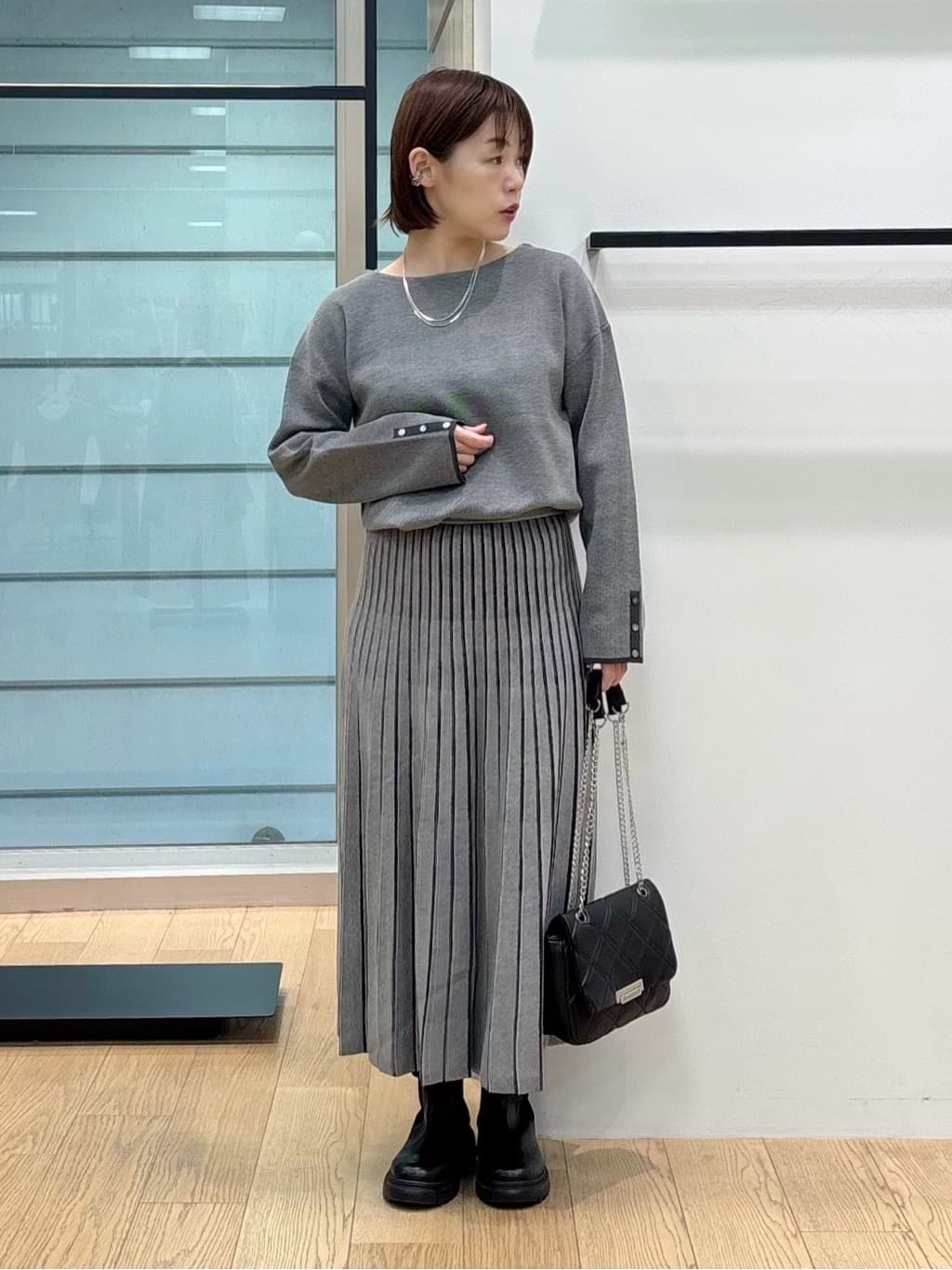 asamiさんの「INDIVI｜【洗える／SETUP可能】ジャカードボートネックニット」を使ったコーディネート