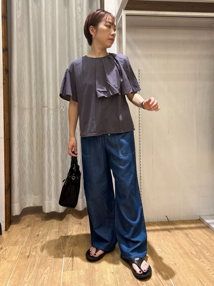 ga_riさんの「THE SHOP TK｜アシメケープ風プルオーバー【接触冷感/洗濯機OK】」を使ったコーディネート