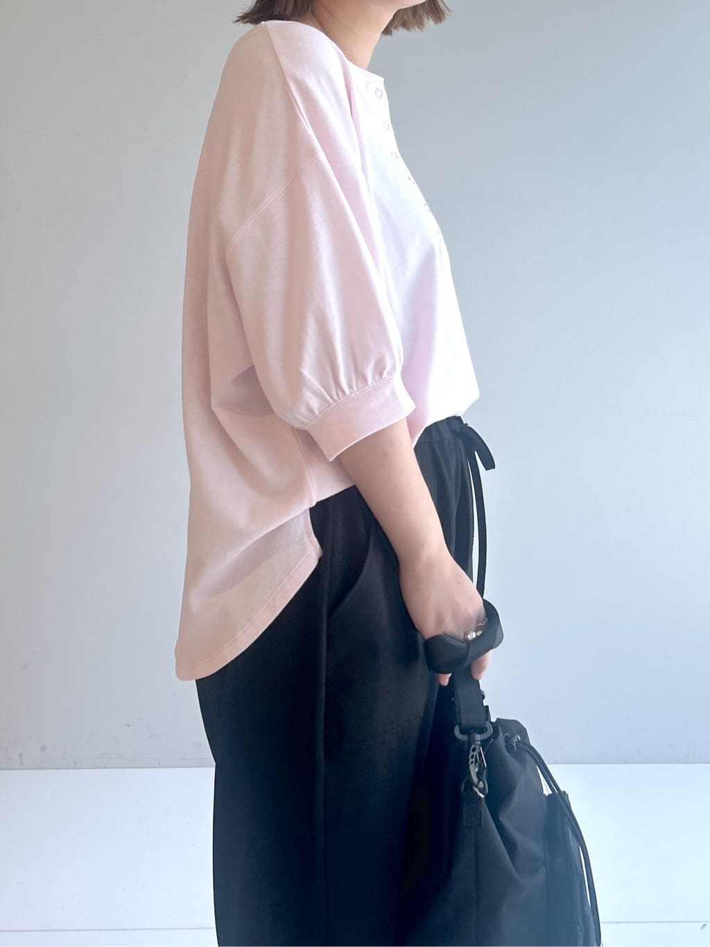 Hirokaさんの「Dessin｜【360度可愛い/前後2WAY/洗える】ライトコットンヘンリーカットソー」を使ったコーディネート