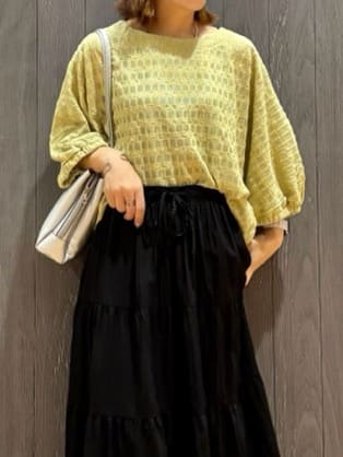 meiさんの「SHOO･LA･RUE｜【S-LL】涼やかで好印象 シアーチェック ドルマントップス」を使ったコーディネート