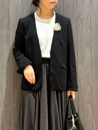 meiさんの「SHOO･LA･RUE｜【セレモニー】パール調コサージュ」を使ったコーディネート