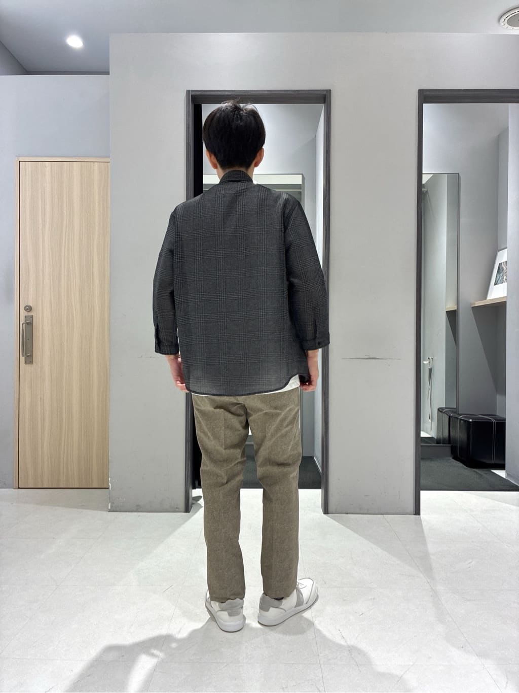 わいずみさんの「TAKEO KIKUCHI｜【抗菌防臭】COOL DOTS（R）ドビープリント パンツ」を使ったコーディネート