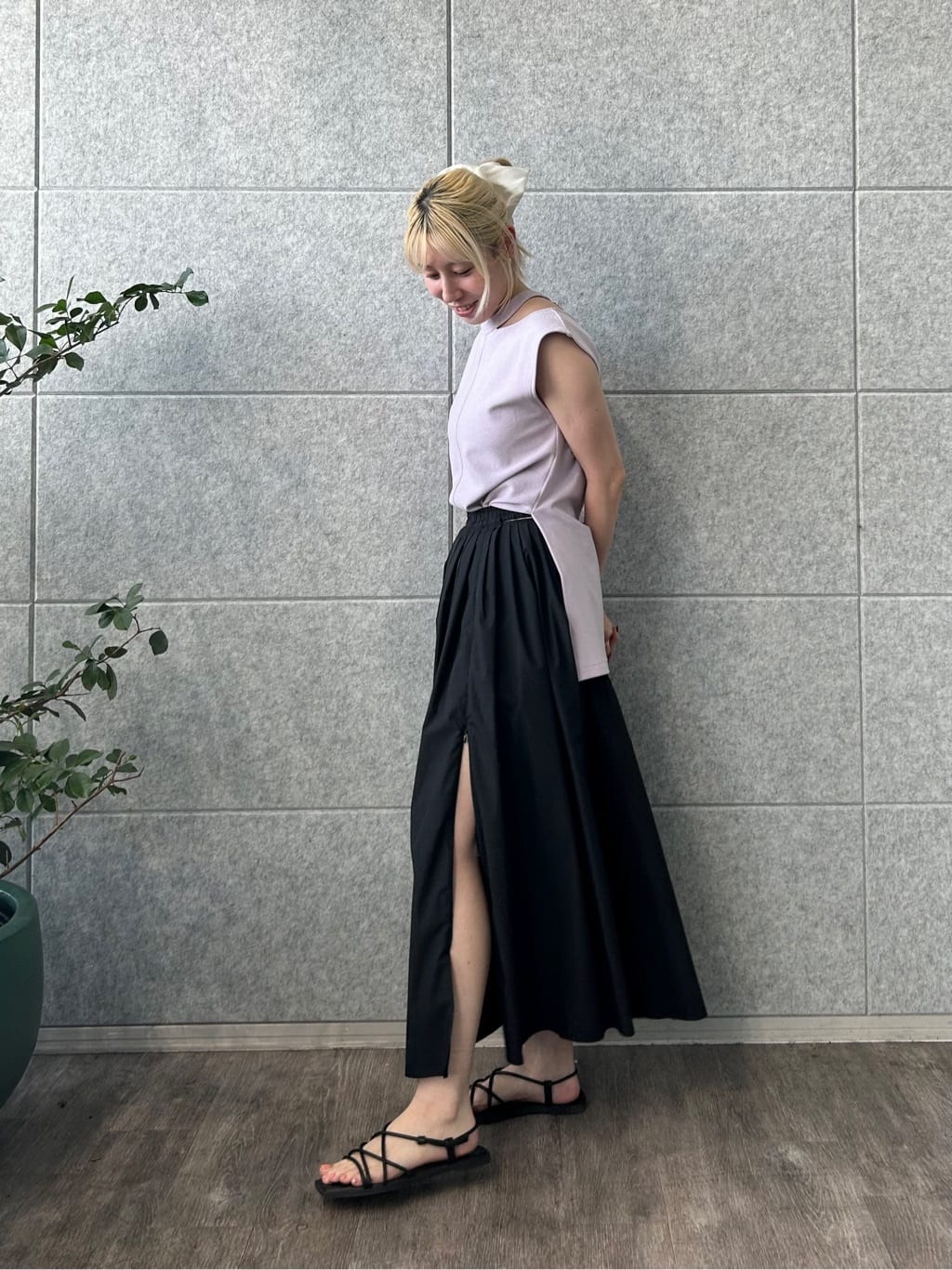 honoka Aさんの「CODE A｜pile cutout tee」を使ったコーディネート