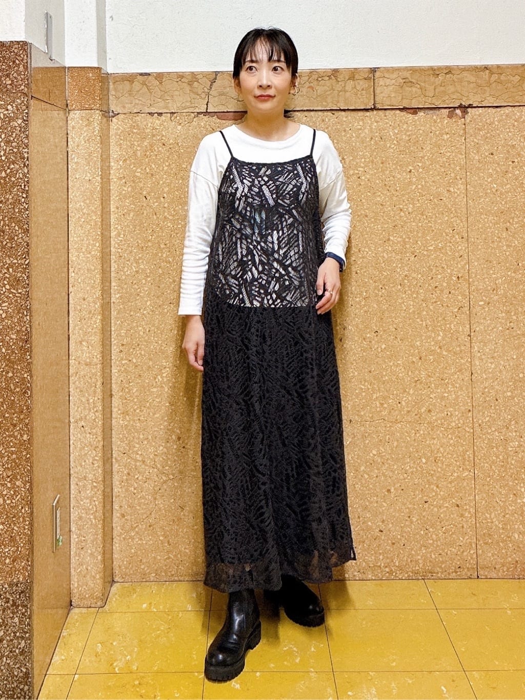 hattoriさんの「INDIVI｜【UVケア】プリントフォトロングTシャツ」を使ったコーディネート