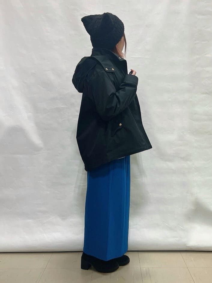 YUIさんの「SHOO･LA･RUE｜【洗濯後しわになりにくい】ポケット付き ナロースカート」を使ったコーディネート