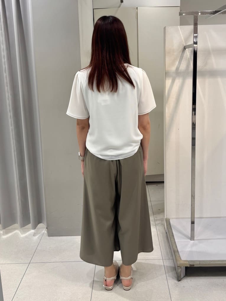 yuiさんの「Reflect｜◆【UVカット／接触冷感／マシンウォッシュ可能】タックデザインブラウス」を使ったコーディネート