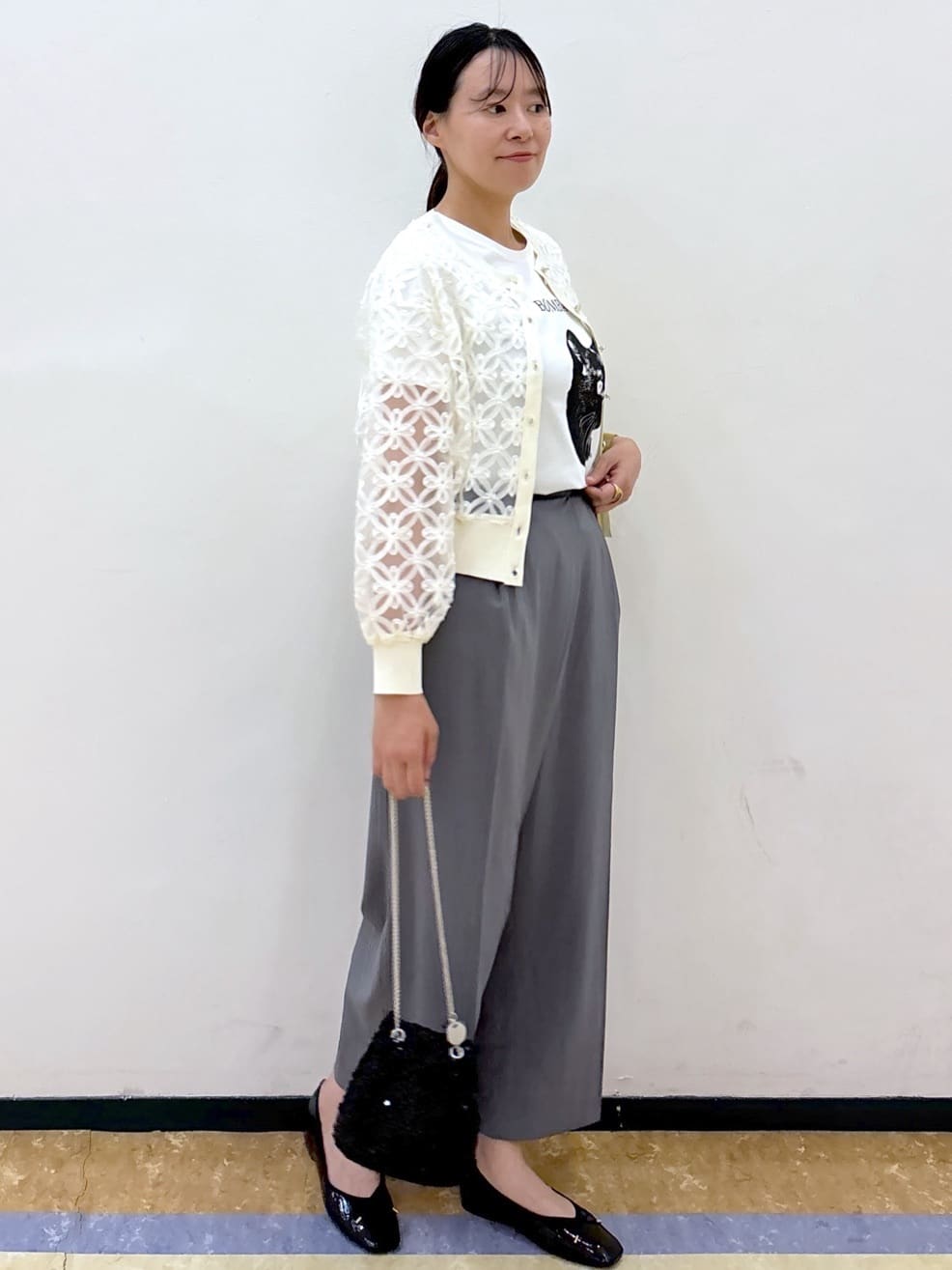 akariさんの「index｜ラップストレートパンツ【接触冷感／抗ピル／洗濯機洗い可／イージーアイロン】」を使ったコーディネート
