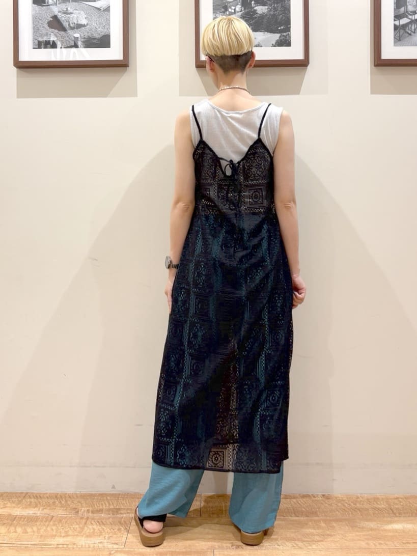 Ayumiさんの「SHOO･LA･RUE｜【S-LL】レースキャミワンピース」を使ったコーディネート