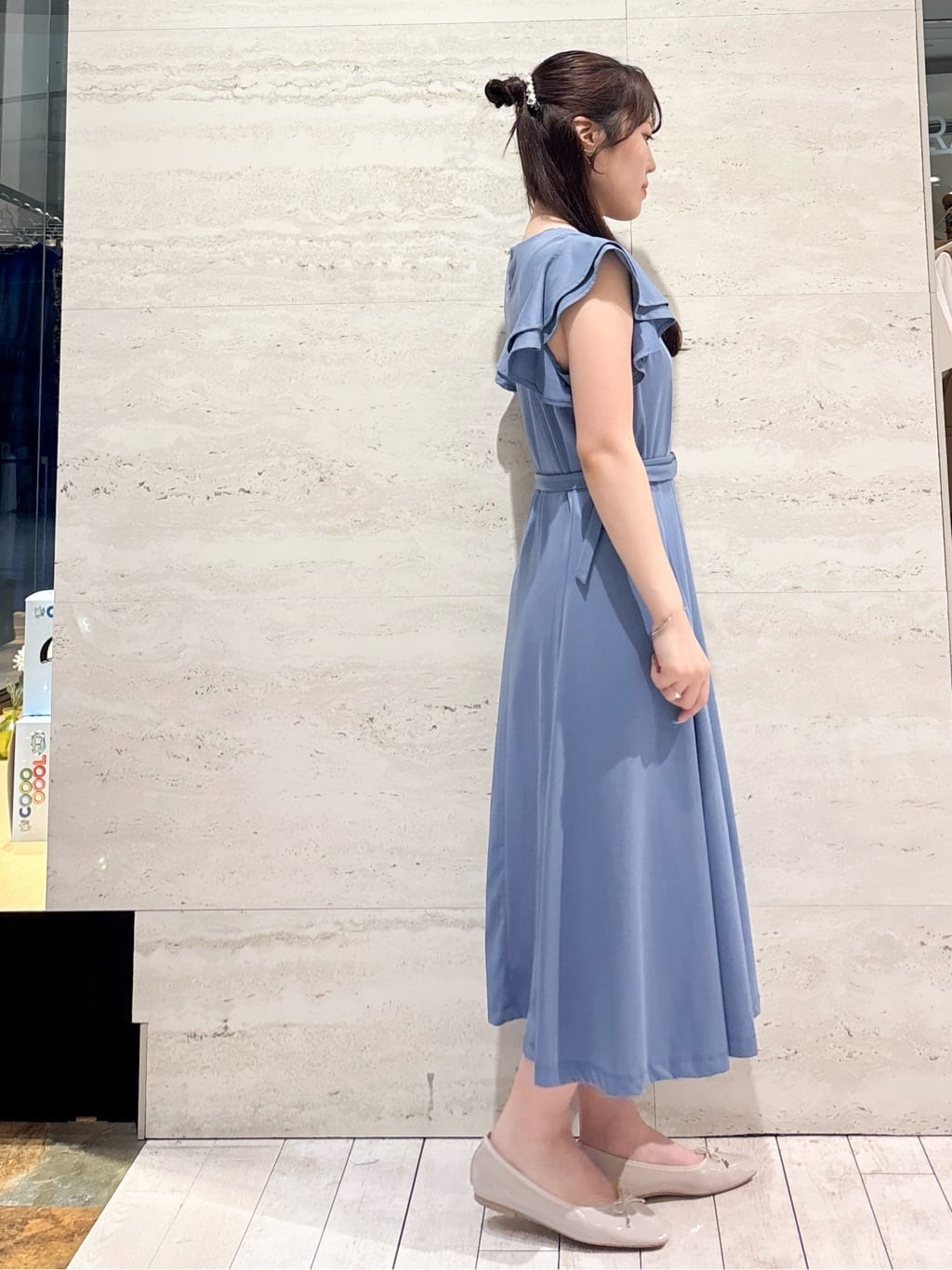 かほさんの「OPAQUE.CLIP｜《5色展開／S-LLサイズ》シルケットVネックフレアワンピース【接触冷感／UVケア／洗濯機洗い可】」を使ったコーディネート