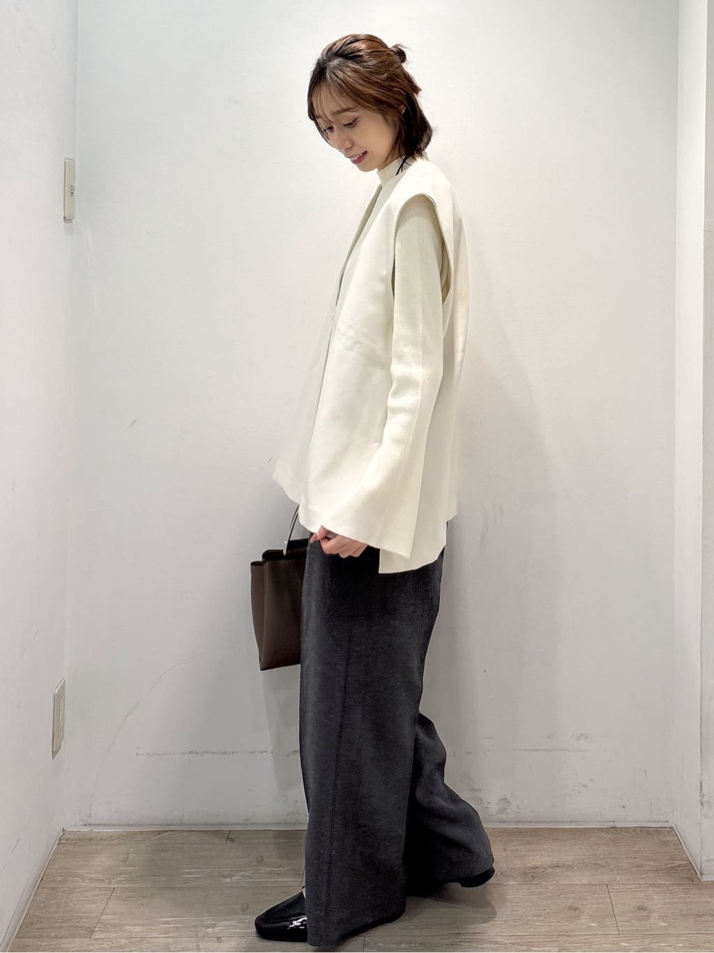 ぶまりんさんの「OPAQUE.CLIP｜ストレッチタックワイドパンツ／セットアップ対応可【洗濯機OK】」を使ったコーディネート