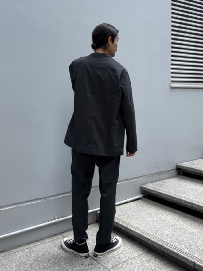 北浦歩大さんの「tk.TAKEO KIKUCHI｜◆【WEB限定 マシンウォッシャブル】機能性エアリードライノーカラーセットアップ/ノーカラージャケッ」を使ったコーディネート