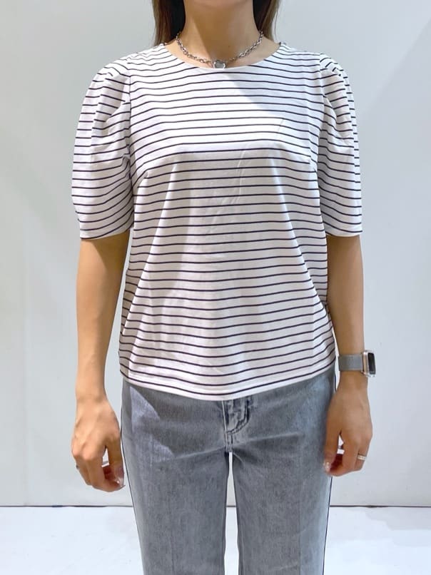 manaさんの「OPAQUE.CLIP｜《7色展開／XS-LLサイズ》多機能タックスリーブトップス【汗ジミ防止／吸水速乾／接触冷感／UVケア」を使ったコーディネート