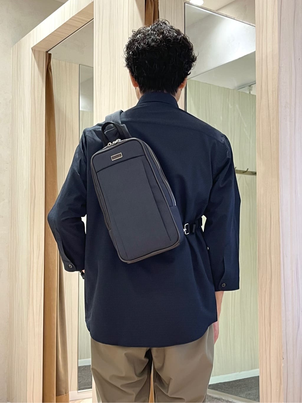 URAさんの「TAKEO KIKUCHI｜【COOL CITY WEAR】エアートール パンツ /接触冷感・通気性」を使ったコーディネート