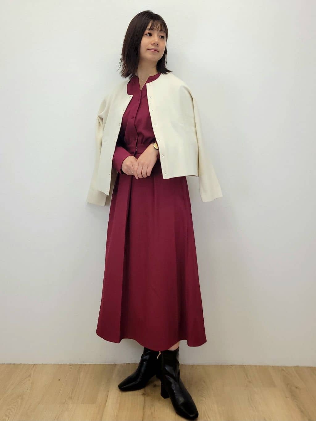LISAさんの「OPAQUE.CLIP｜ウールライクフィット＆フレアワンピース【洗濯機OK】」を使ったコーディネート