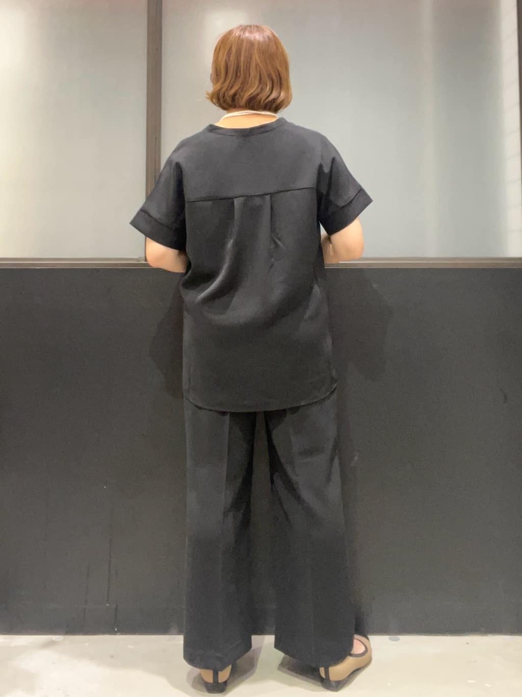 のん.Yさんの「OPAQUE.CLIP｜《5色展開／SS-LLサイズ》スキッパー金ボタンブラウス／セットアップ対応【防シワ／ストレッチ／洗濯」を使ったコーディネート