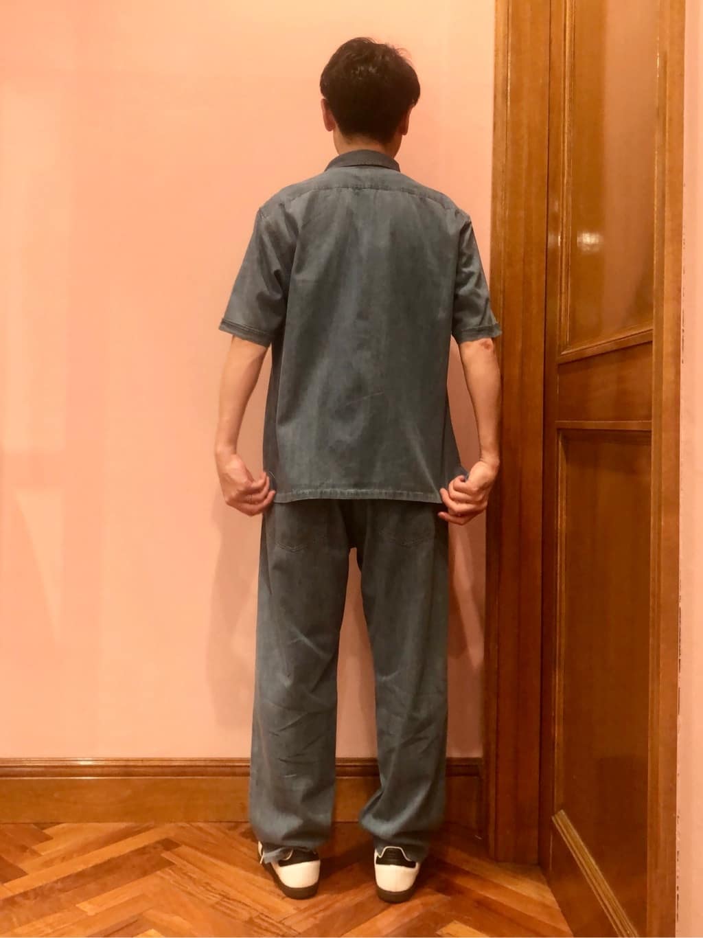 OKJさんの「DRESSTERIOR｜◆【セットアップ可】ライトデニム ハーフスリーブシャツ」を使ったコーディネート