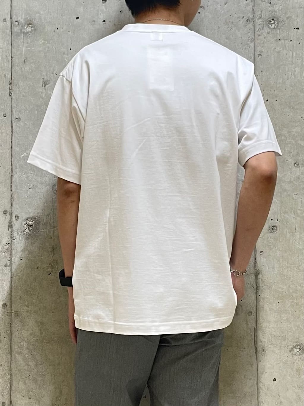 すずきさんの「TAKEO KIKUCHI｜【全7サイズ&times;8色展開！】トップマルチヘリンボン パンツ」を使ったコーディネート