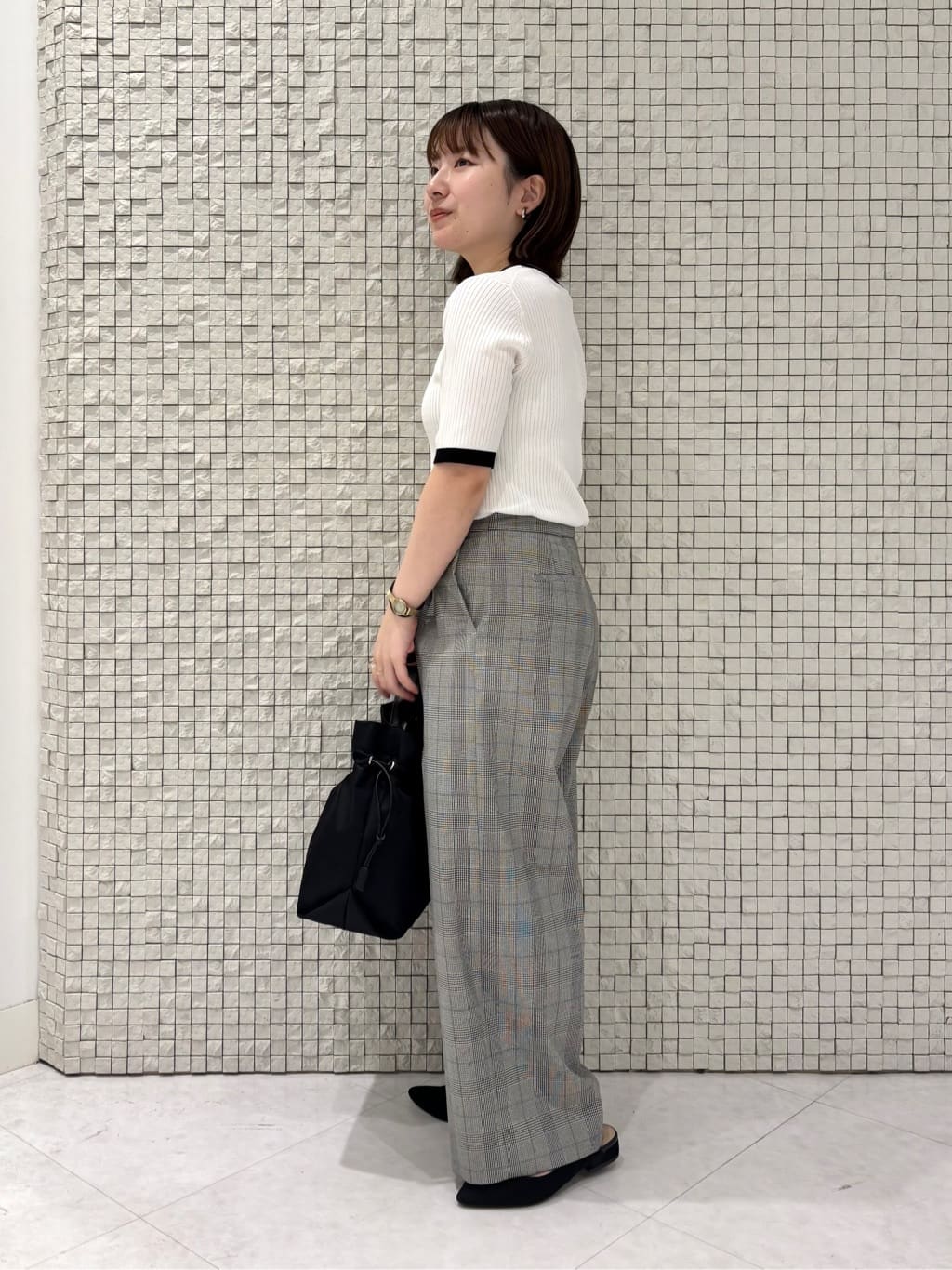 sakuさんの「INDIVI｜【褒められパンツ】ワンタックワイドパンツ」を使ったコーディネート