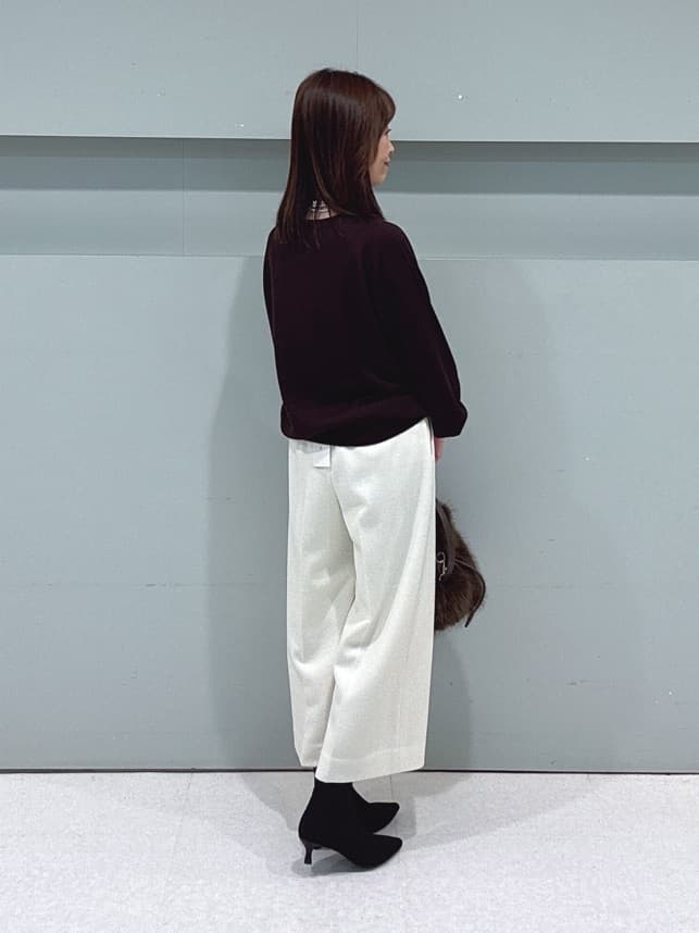 makiさんの「UNTITLED｜【8色展開／コンパクト丈】レーヨン混 コクーンニット」を使ったコーディネート