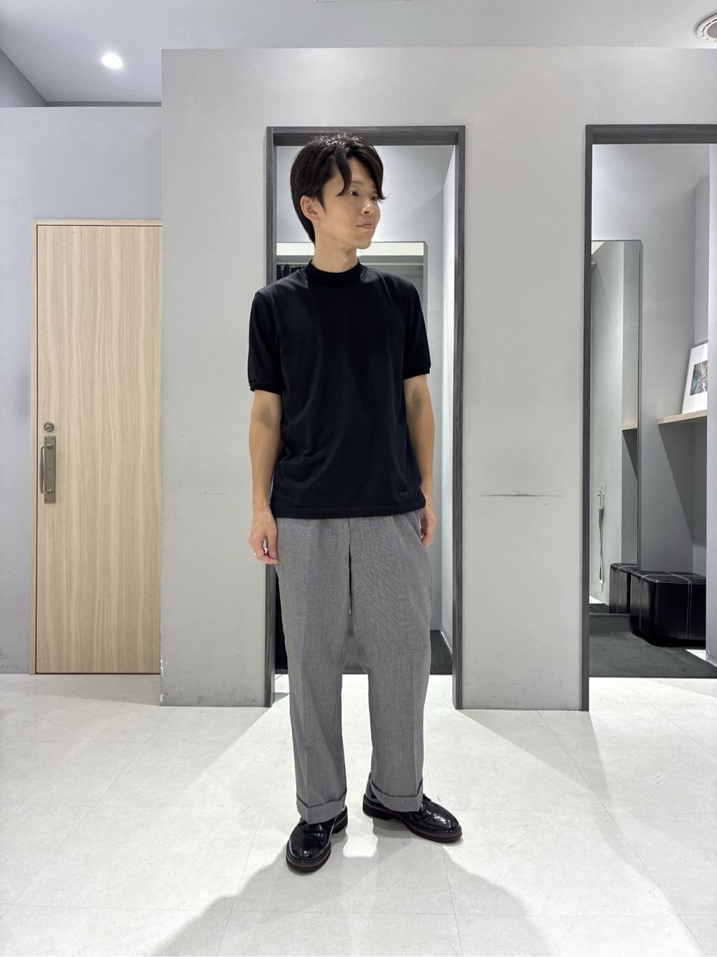 わいずみさんの「TAKEO KIKUCHI｜【COOL CITY WEAR】インドライ天竺モックネック プルオーバー /吸汗速乾」を使ったコーディネート