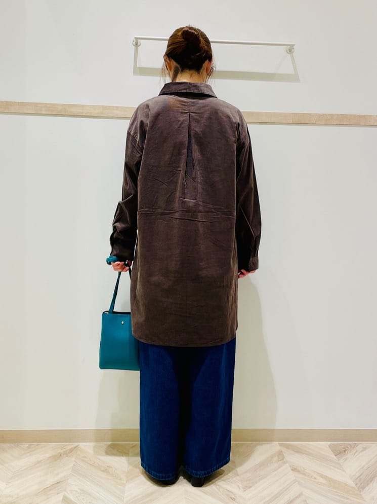 c_h_i_k_aさんの「SHOO･LA･RUE｜【洗濯機可/S-LL】すっきり見えにこだわった コーデュロイチュニックワンピース」を使ったコーディネート