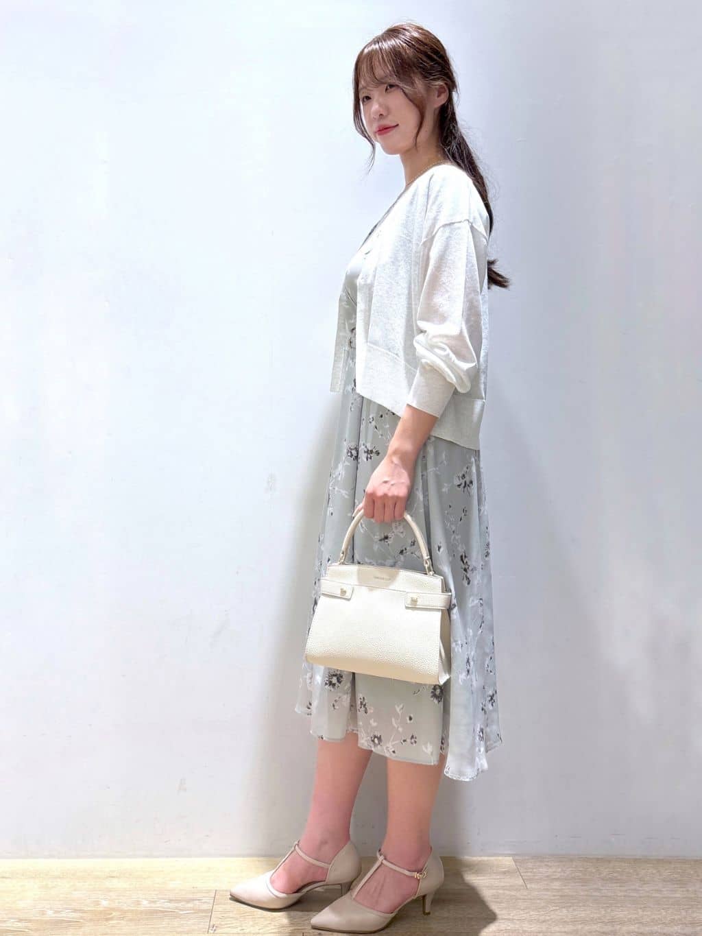 Mimさんの「index｜《5色展開》コンパクトショートカーディガン【洗濯機洗い可】」を使ったコーディネート