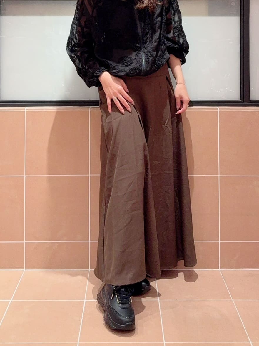 kaoriさんの「ESPERANZA｜グリッターラインスニーカー」を使ったコーディネート