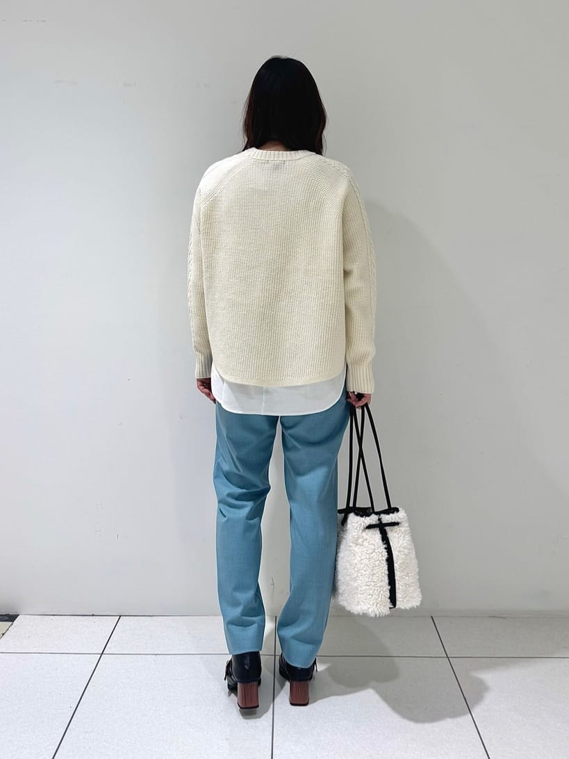 そんさんの「INDIVI｜【洗える】ケーブルデザイン ラウンドヘムニット」を使ったコーディネート