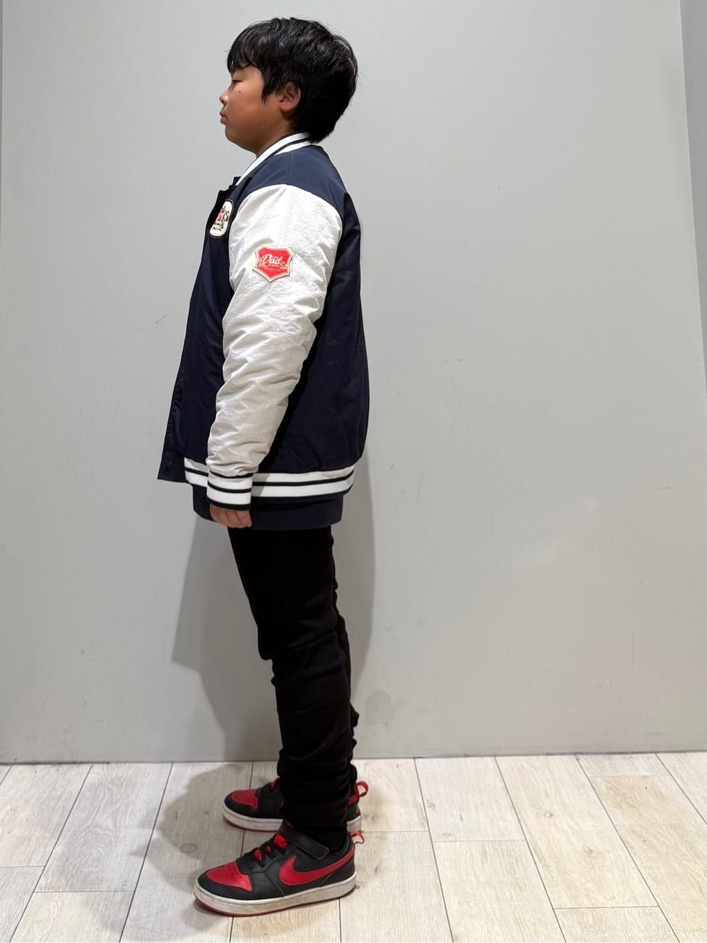 kuboさんの「THE SHOP TK｜【110－160/裏起毛】あったかのびーるストレートパンツ/洗濯機OK」を使ったコーディネート