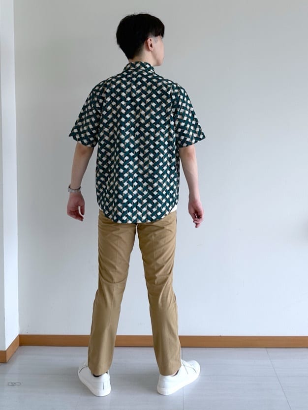 イッシーさんの「TAKEO KIKUCHI｜【COOL CITY WEAR】籠目アート柄 サッカーシャツ /通気性」を使ったコーディネート