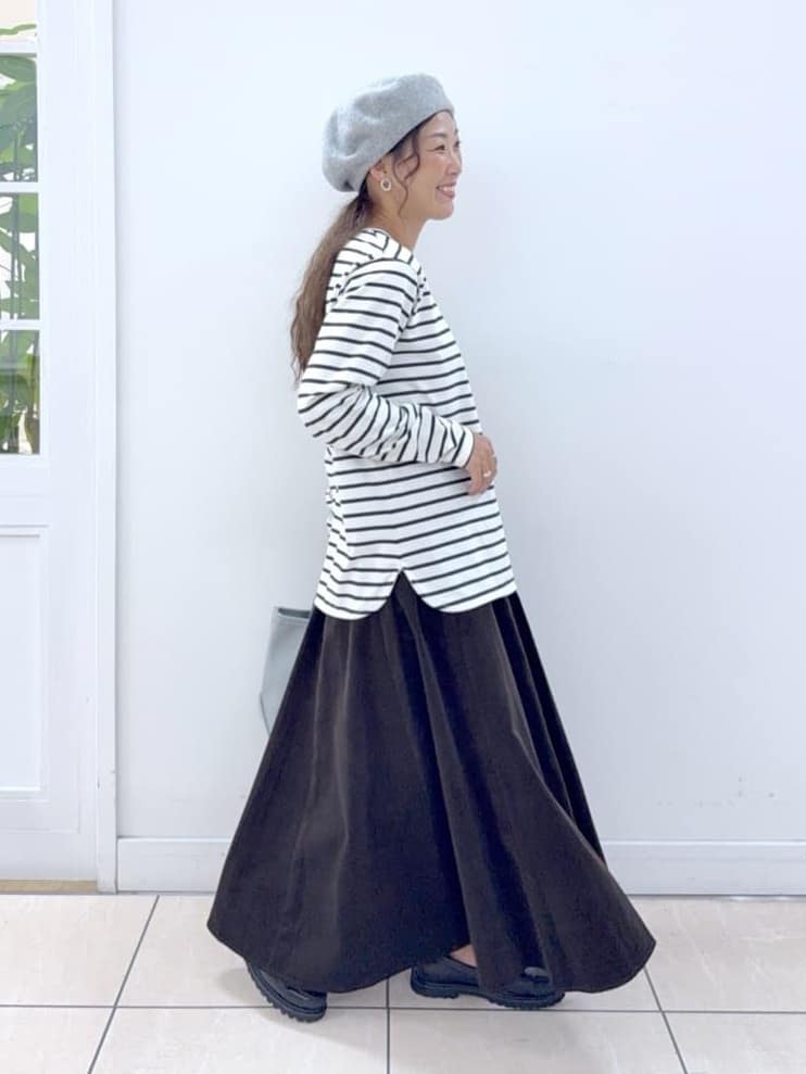 Osawaさんの「Dessin｜【選べる首元デザイン/洗える】クルーネックロングTシャツ」を使ったコーディネート