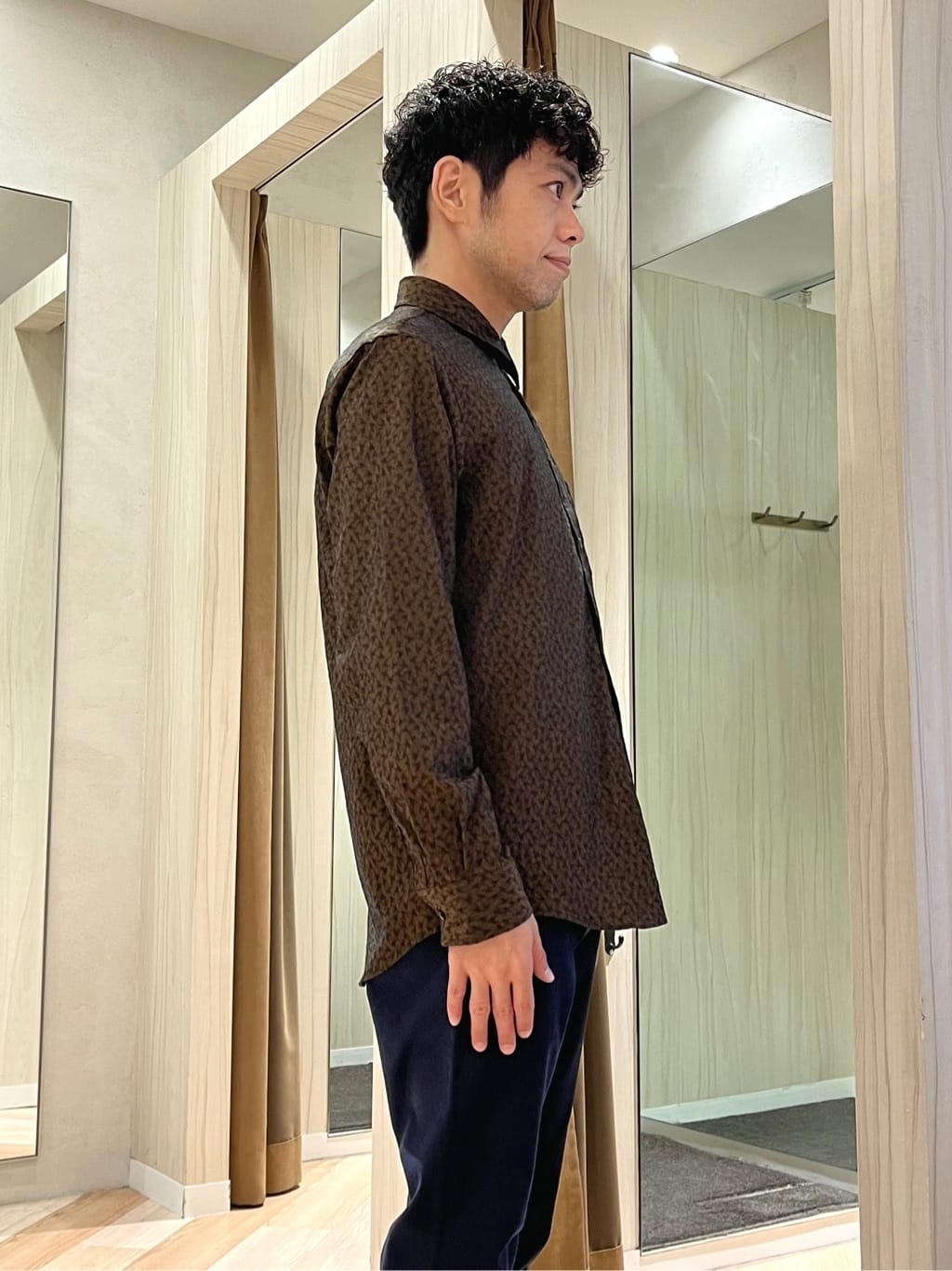 URAさんの「TAKEO KIKUCHI｜【Made in JAPAN】播州織 ドビー千鳥シャツ」を使ったコーディネート