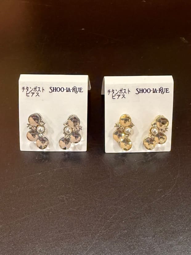 れなやんさんの「SHOO･LA･RUE｜【セレモニー】選べる3デザイン アソートピアス」を使ったコーディネート
