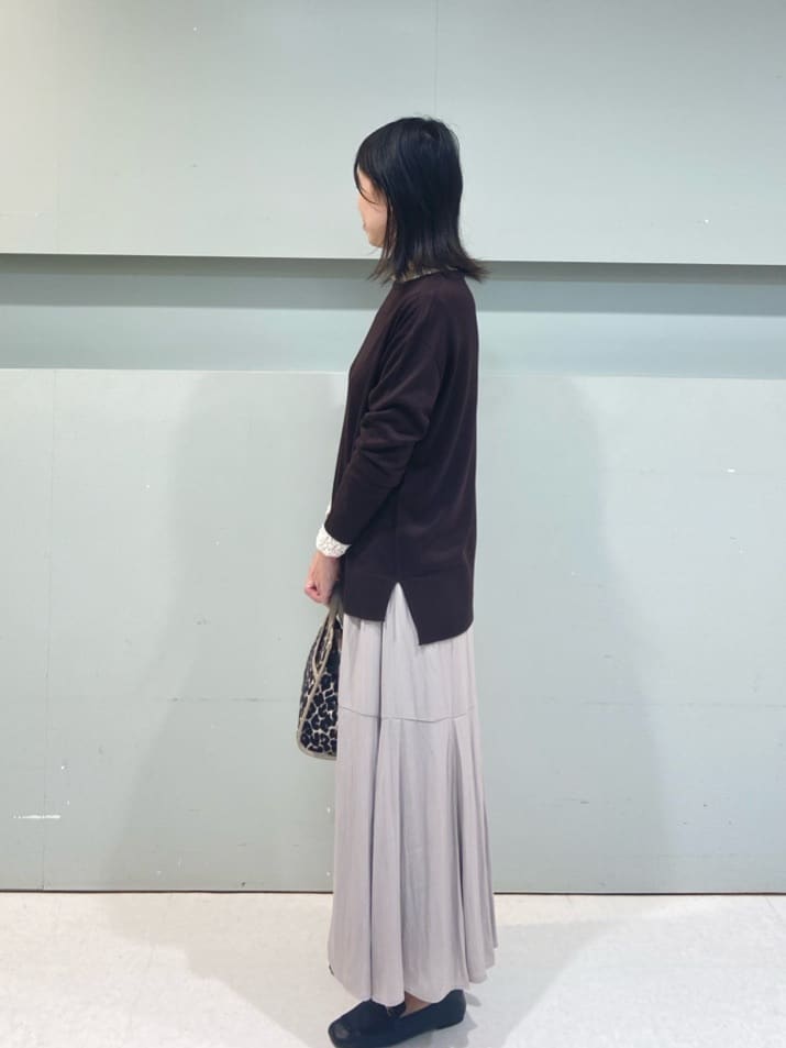 hitomiさんの「UNTITLED｜【8色展開/体型カバー】魅せるタイムレスニット」を使ったコーディネート