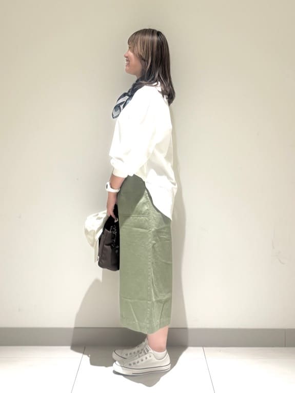 Liriさんの「Dessin｜【ユニセックス】ロングバイザーキャップ」を使ったコーディネート