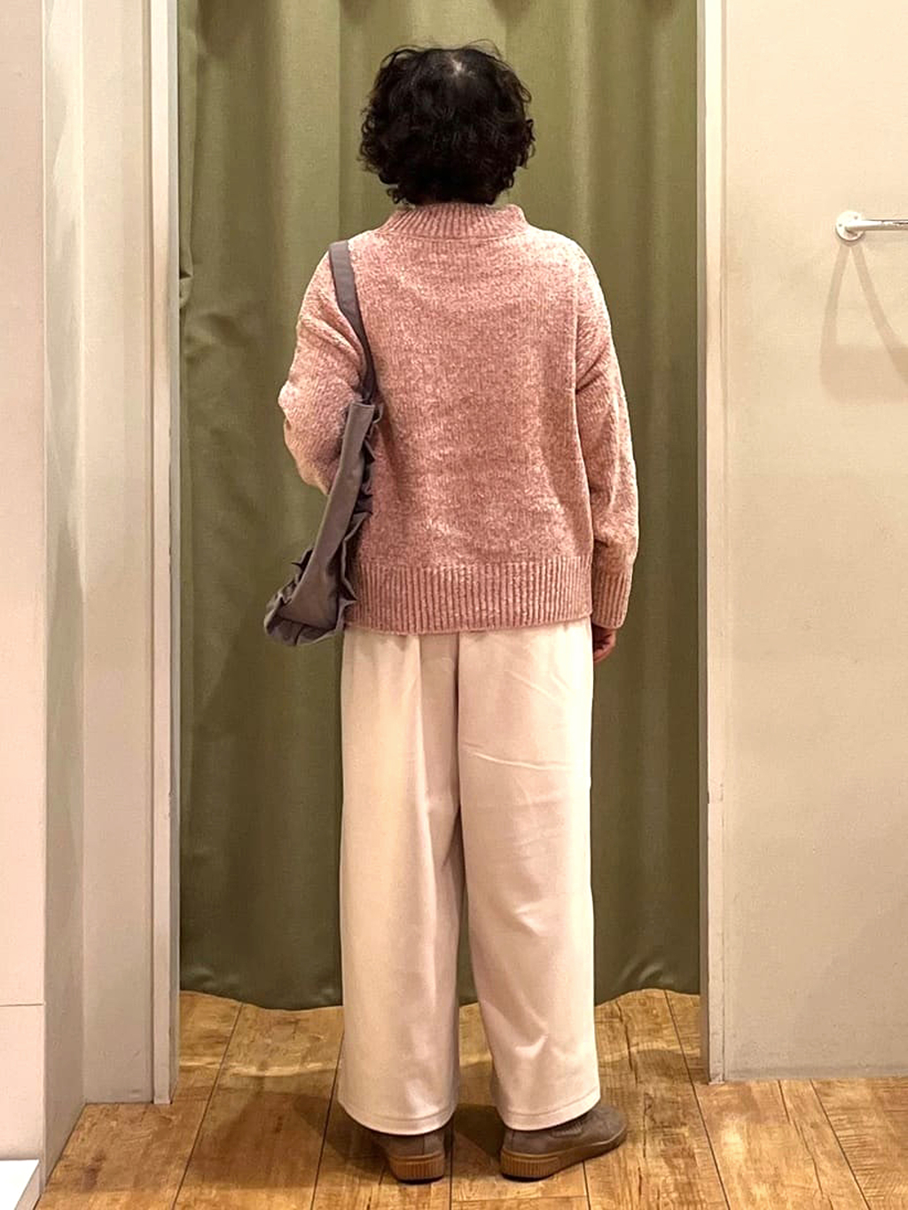 ☆ほしさんの「SHOO･LA･RUE｜【着丈選べる/きっと虜になる】あったかもちもち ワイドパンツ」を使ったコーディネート