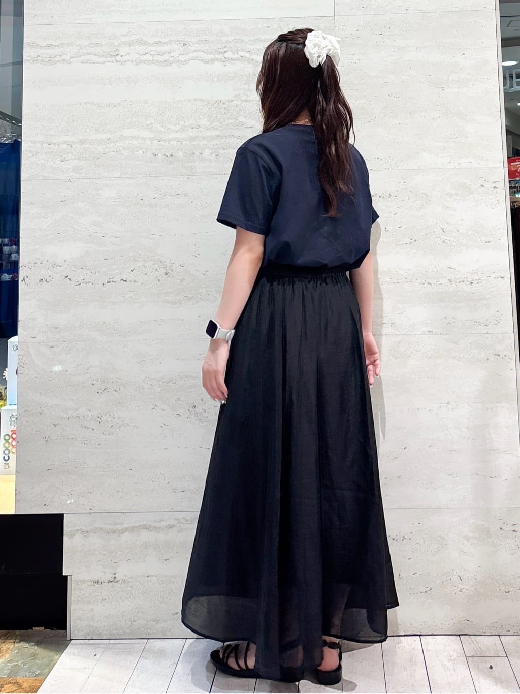 かほさんの「OPAQUE.CLIP｜【軽量】オイル調合皮ワイドボストンバッグ」を使ったコーディネート