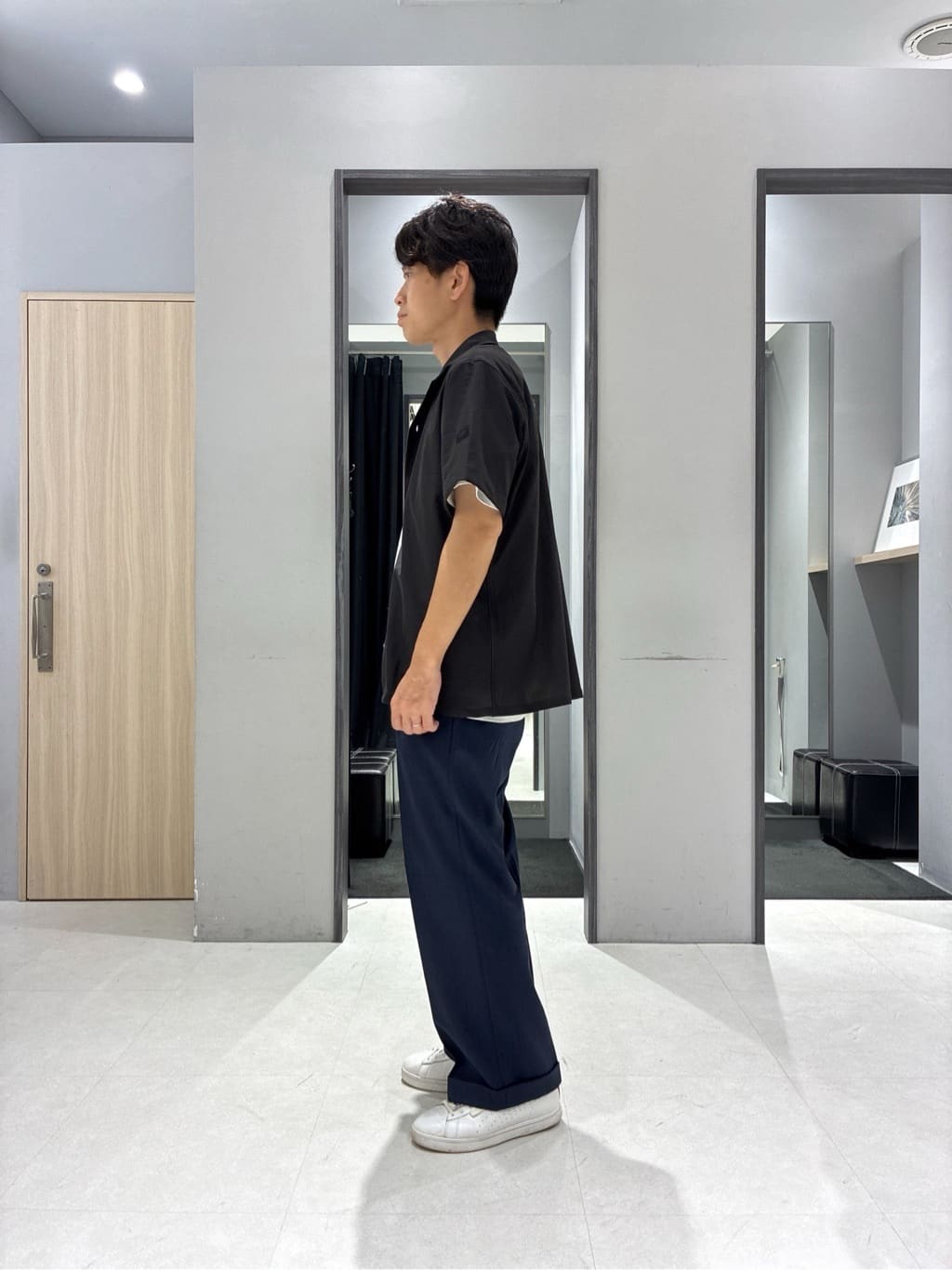 わいずみさんの「TAKEO KIKUCHI｜【COOL CITY WEAR】エアートール オープンカラーシャツ /接触冷感・通気性」を使ったコーディネート
