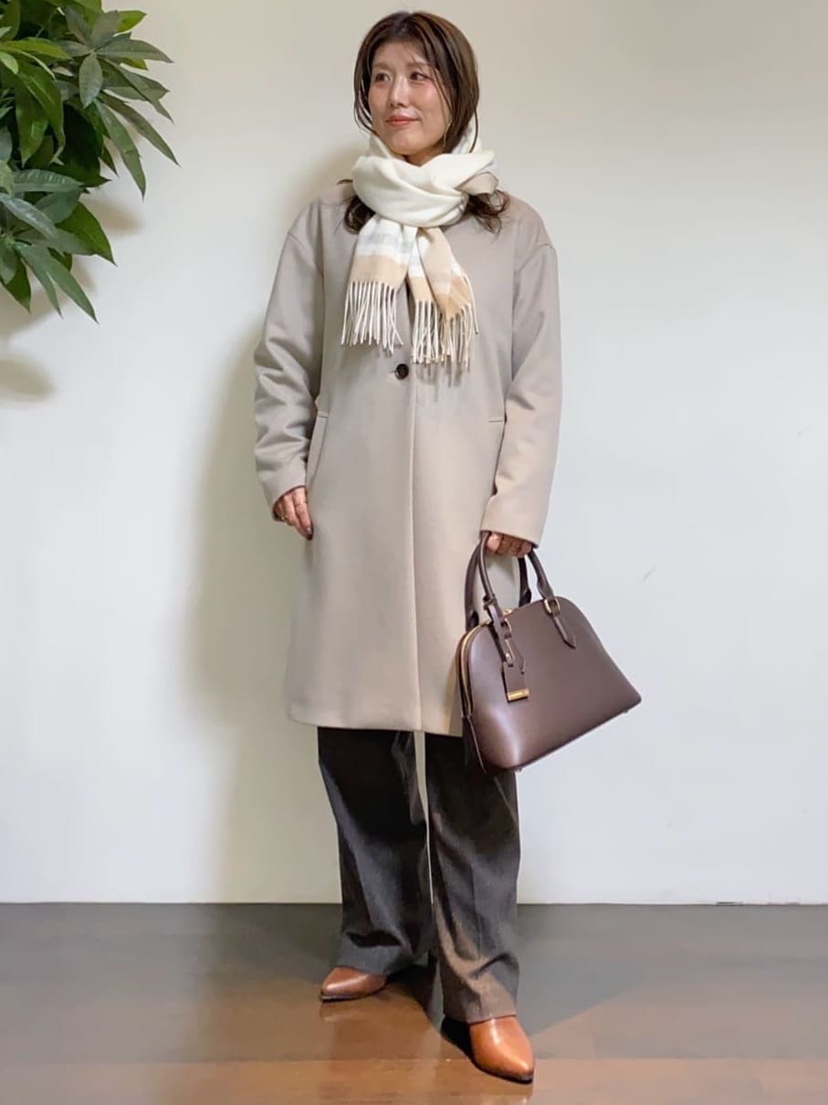tomoさんの「UNTITLED｜【重ね着もおすすめ/洗える】ウールカシミヤ クルーネックニット」を使ったコーディネート