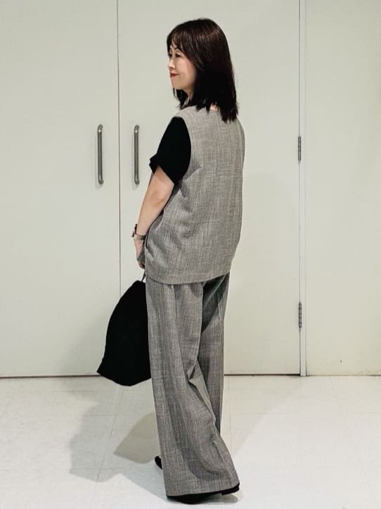makiさんの「UNTITLED｜【セットアップ可/はっ水/通勤】リラククール 半袖ブラウス」を使ったコーディネート
